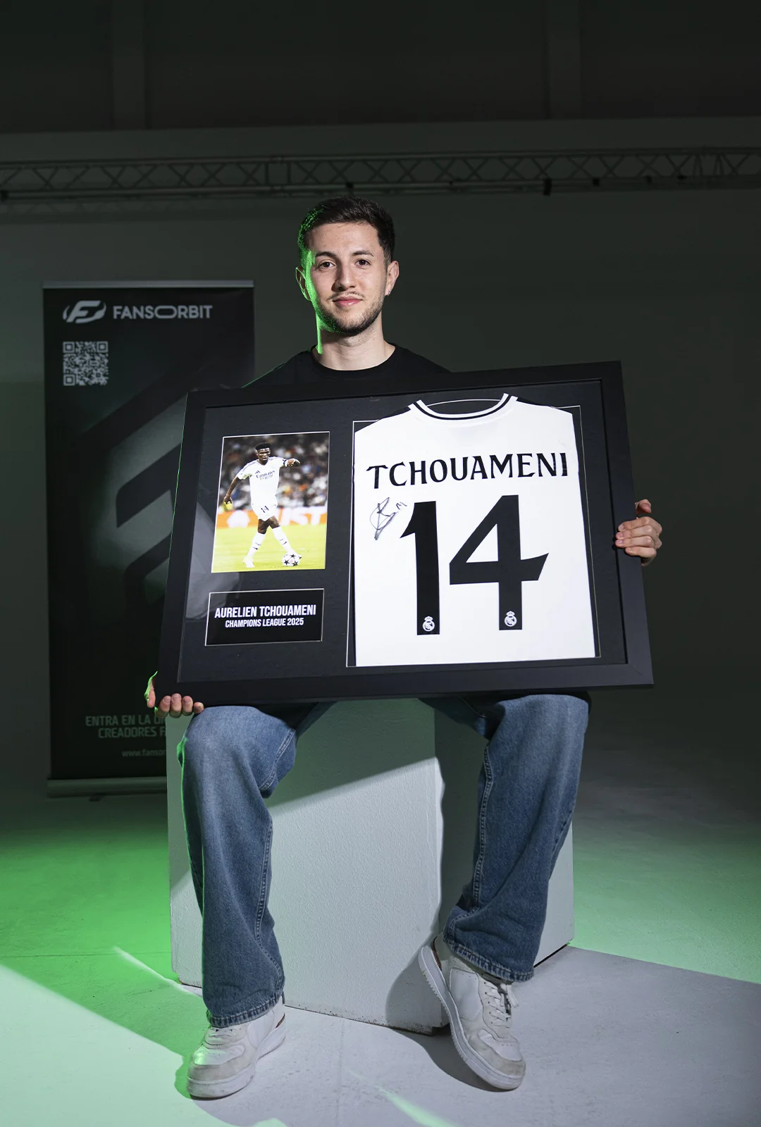¡CAMISETA AURÉLIEN TCHOUAMÉNI FIRMADA!