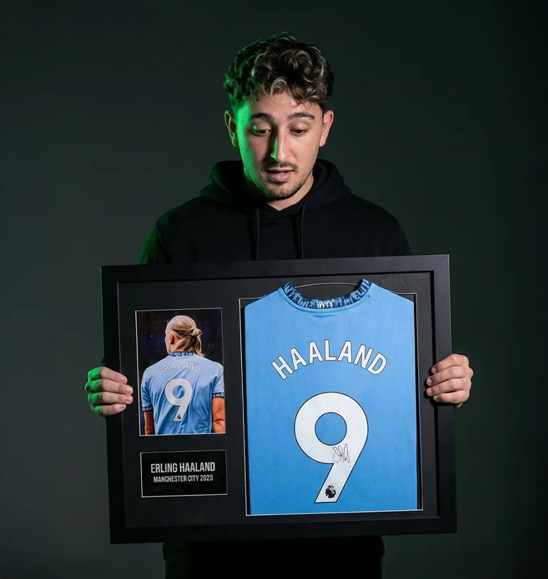 ¡CAMISETA ERLING HAALAND FIRMADA!
